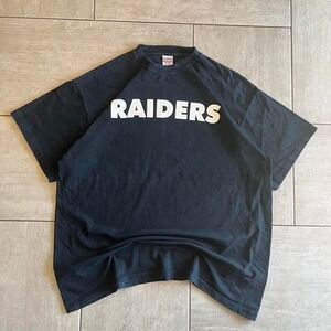 Vintage Oakland Raiders logo tee in black and white